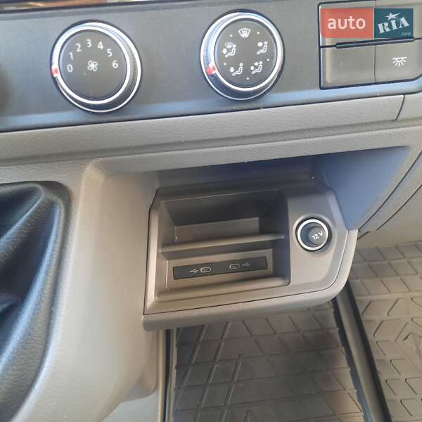 Микроавтобус Volkswagen Crafter 2020 в Дубно фото 8 Микроавтобус Volkswagen Crafter 2020 в Дубно