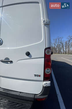 Грузовой фургон Volkswagen Crafter 2013 в 