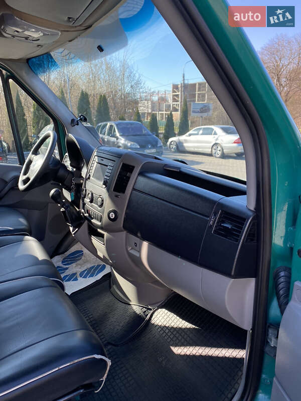 Микроавтобус Volkswagen Crafter 2014 в Ровно