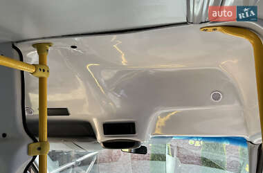 Пригородный автобус Volkswagen Crafter 2014 в 