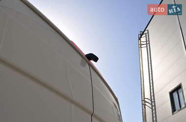 Грузовой фургон Volkswagen Crafter 2022 в 