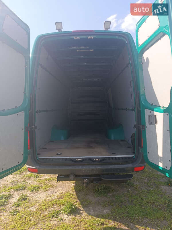 Вантажний фургон Volkswagen Crafter 2014 в Рожище