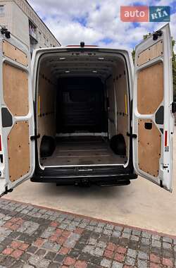 Вантажний фургон Volkswagen Crafter 2020 в 