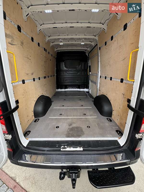 Грузовой фургон Volkswagen Crafter 2020 в Коростене