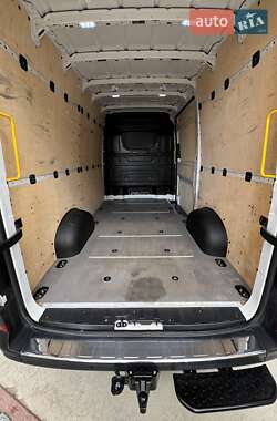 Вантажний фургон Volkswagen Crafter 2020 в 