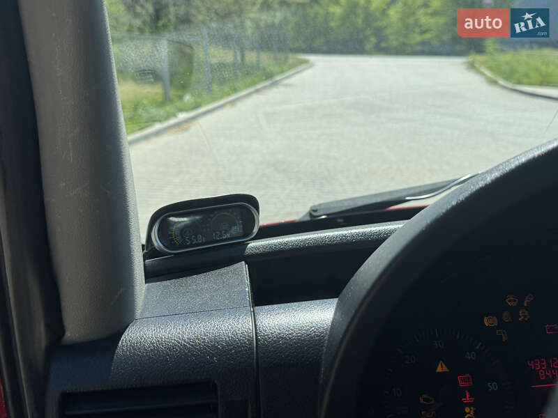 Вантажний фургон Volkswagen Crafter 2010 в Миколаєві