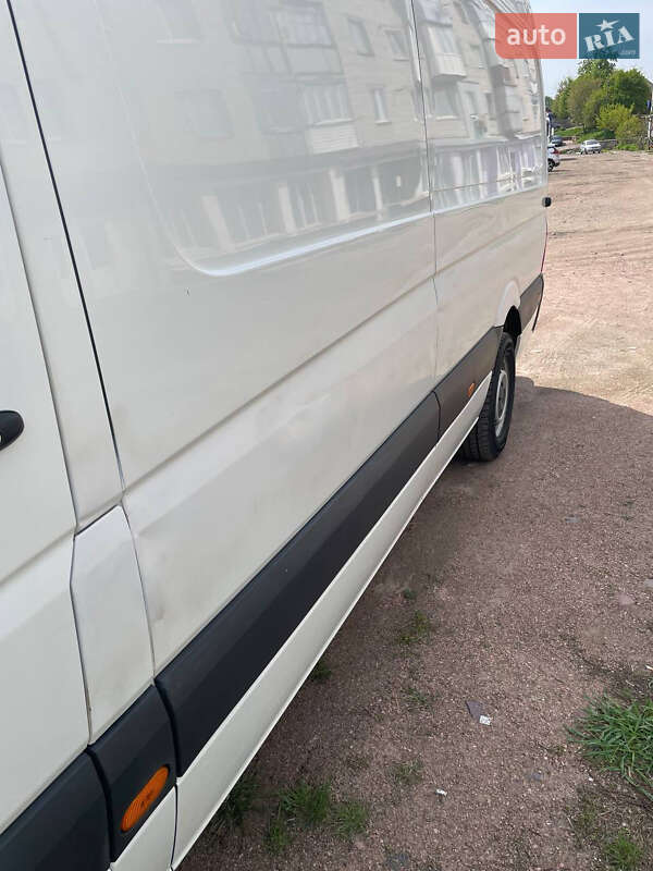 Грузовой фургон Volkswagen Crafter 2016 в Овруче