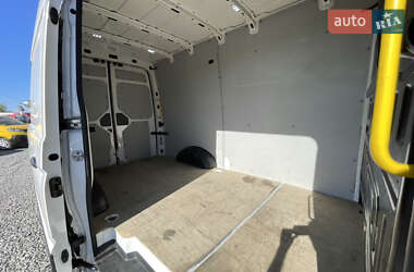 Грузовой фургон Volkswagen Crafter 2021 в 
