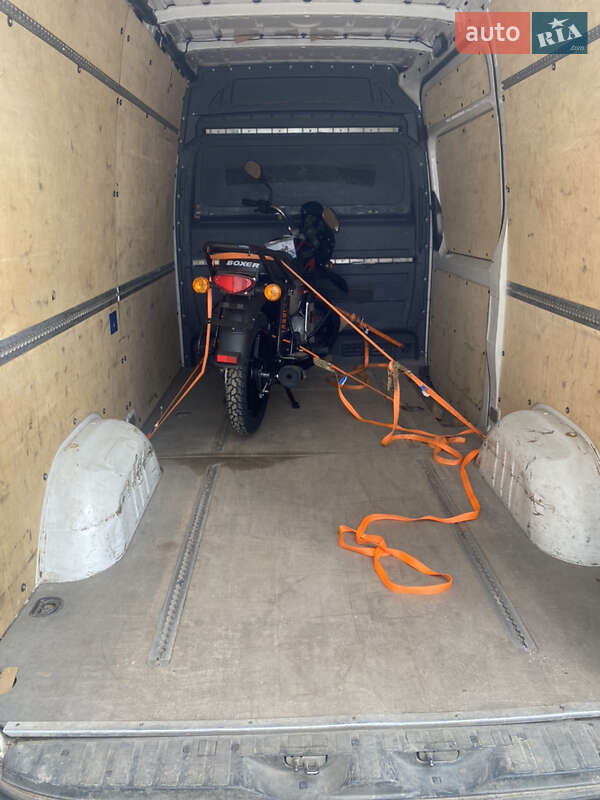 Вантажний фургон Volkswagen Crafter 2016 в Хмельницькому