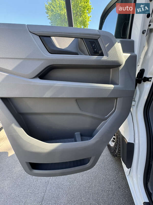 Вантажний фургон Volkswagen Crafter 2019 в Києві