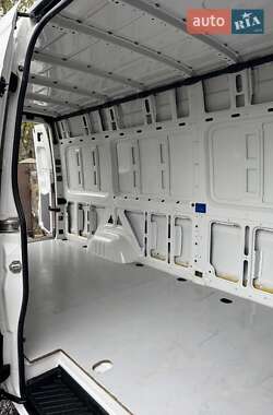 Грузовой фургон Volkswagen Crafter 2014 в 