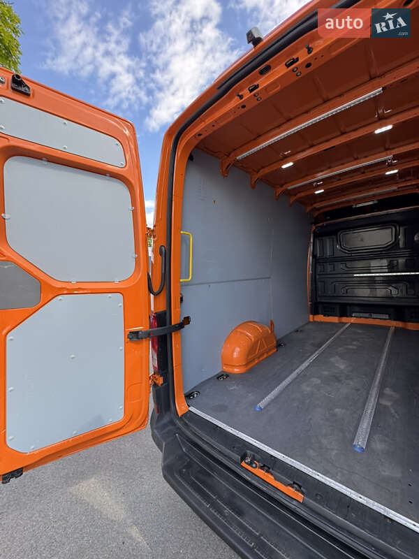 Вантажний фургон Volkswagen Crafter 2021 в Києві