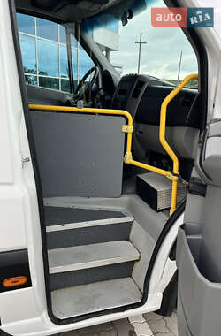 Пригородный автобус Volkswagen Crafter 2014 в 