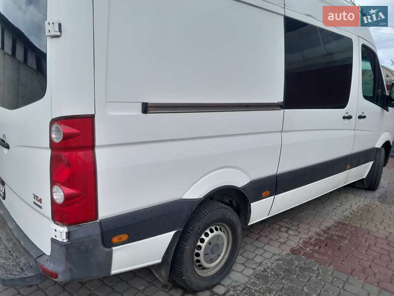Грузовой фургон Volkswagen Crafter 2012 в 