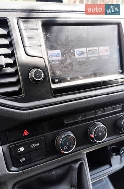 Вантажний фургон Volkswagen Crafter 2017 в 