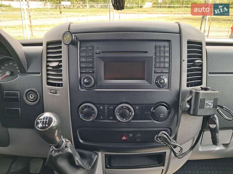 Мікроавтобус Volkswagen Crafter 2013 в Кривому Розі