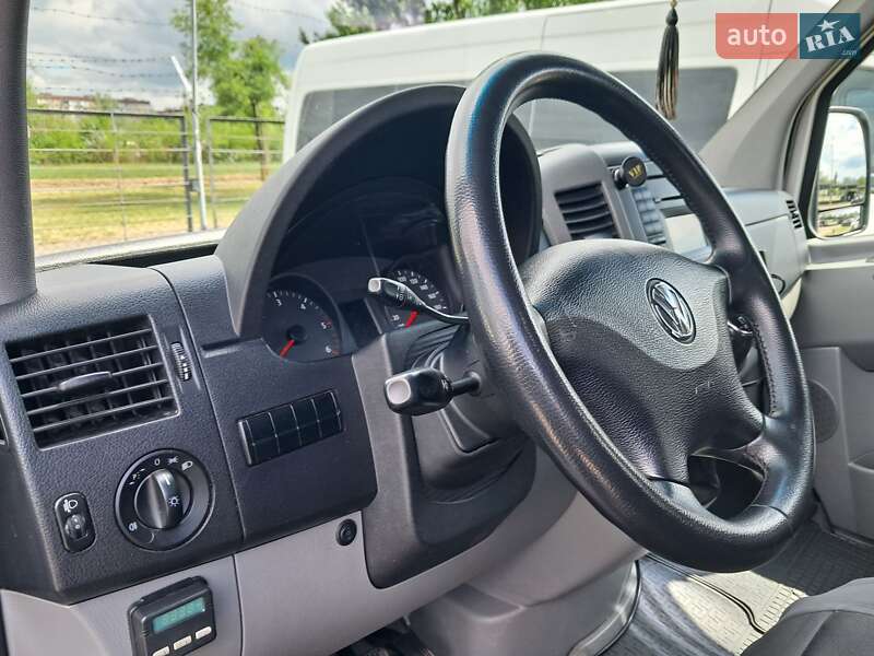Мікроавтобус Volkswagen Crafter 2013 в Кривому Розі