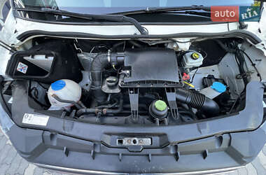 Вантажний фургон Volkswagen Crafter 2014 в 