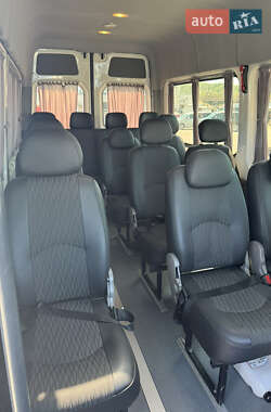 Микроавтобус Volkswagen Crafter 2012 в 