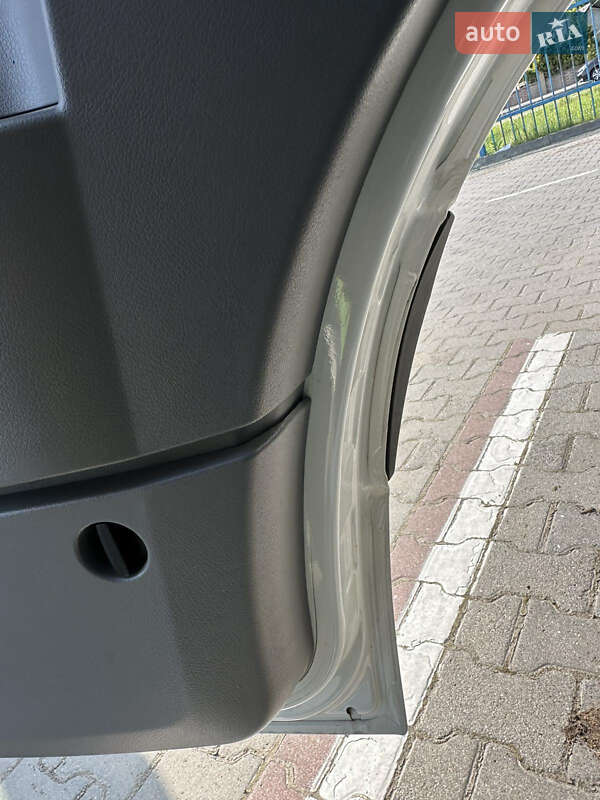 Другие автобусы Volkswagen Crafter 2013 в Черновцах