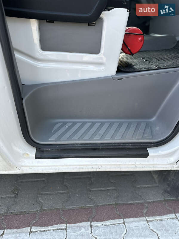 Другие автобусы Volkswagen Crafter 2013 в Черновцах