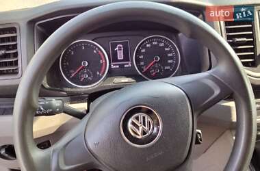 Грузовой фургон Volkswagen Crafter 2017 в 