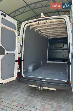 Вантажний фургон Volkswagen Crafter 2023 в 