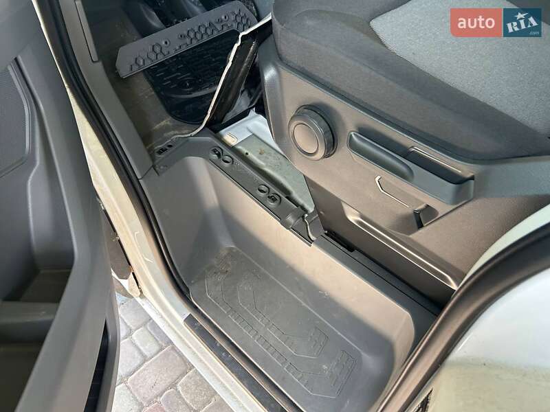 Грузовой фургон Volkswagen Crafter 2023 в Киеве