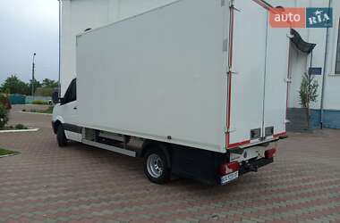 Грузовой фургон Volkswagen Crafter 2012 в 