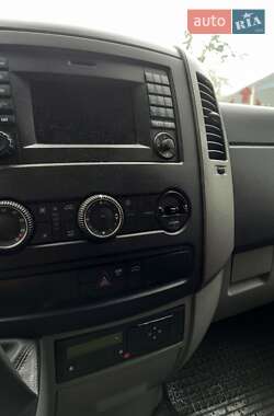 Грузовой фургон Volkswagen Crafter 2012 в 