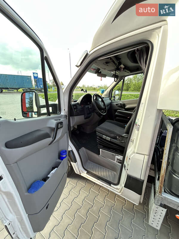 Автовоз Volkswagen Crafter 2012 в Ковелі