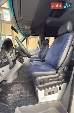 Туристический / Междугородний автобус Volkswagen Crafter 2013 в 