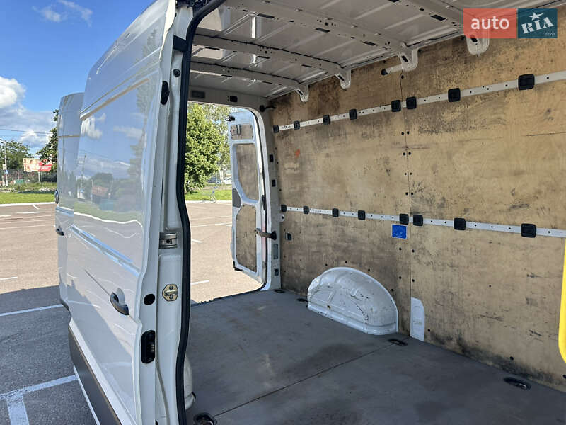 Вантажний фургон Volkswagen Crafter 2017 в Житомирі