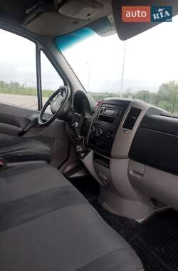 Вантажний фургон Volkswagen Crafter 2012 в 