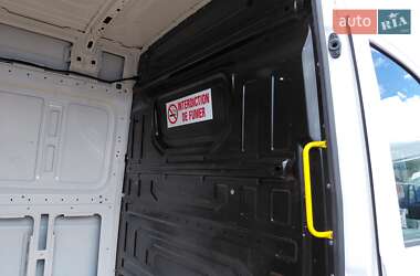 Грузовой фургон Volkswagen Crafter 2019 в 
