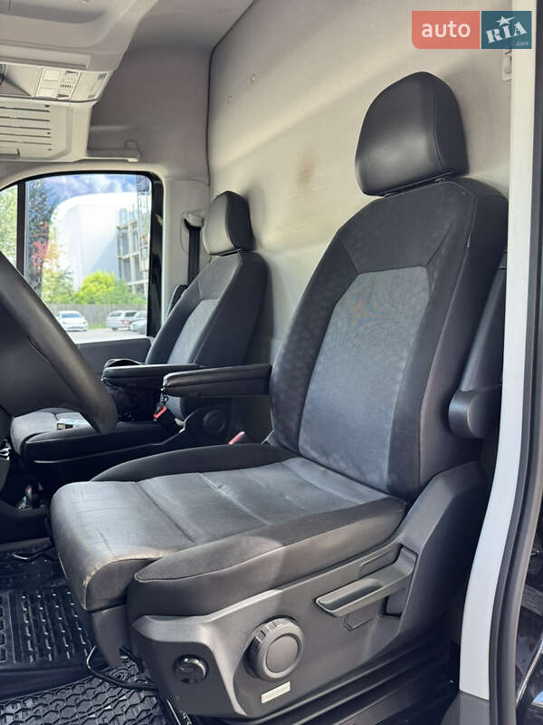 Грузовой фургон Volkswagen Crafter 2018 в Черновцах