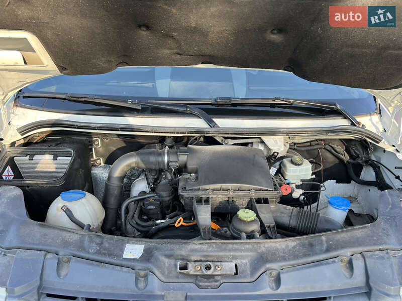 Автовоз Volkswagen Crafter 2011 в Владимире