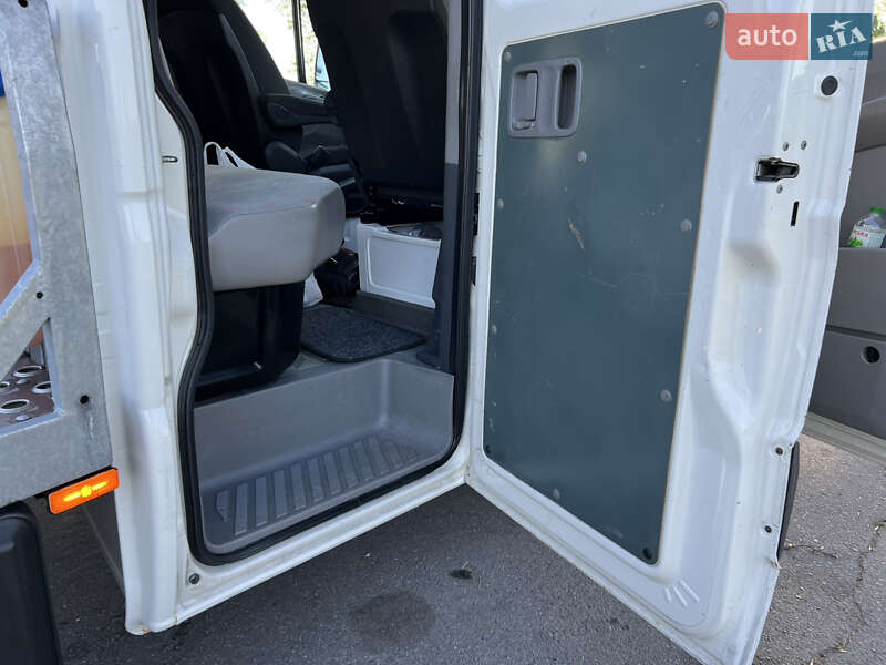 Автовоз Volkswagen Crafter 2011 в Владимире