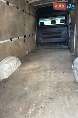 Грузовой фургон Volkswagen Crafter 2012 в 