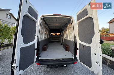 Грузовой фургон Volkswagen Crafter 2016 в 