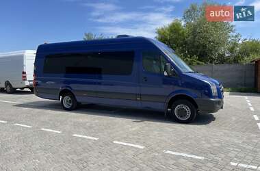 Приміський автобус Volkswagen Crafter 2010 в Хотині