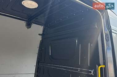 Грузовой фургон Volkswagen Crafter 2018 в 
