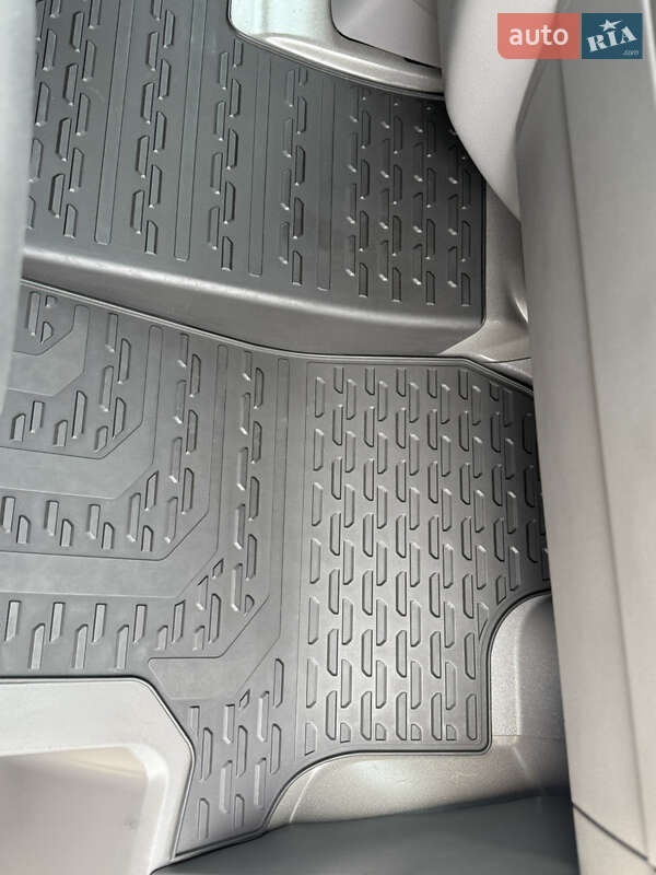 Грузовой фургон Volkswagen Crafter 2021 в Киеве
