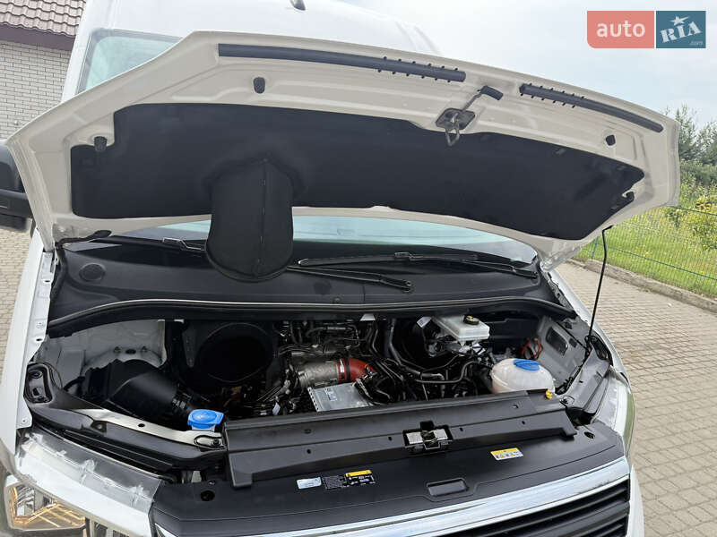 Грузовой фургон Volkswagen Crafter 2021 в Киеве