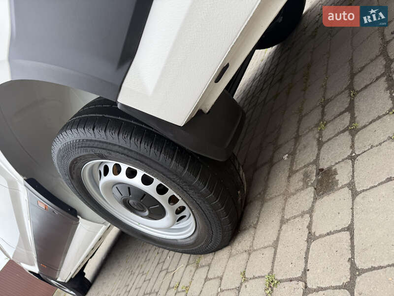 Грузовой фургон Volkswagen Crafter 2021 в Киеве