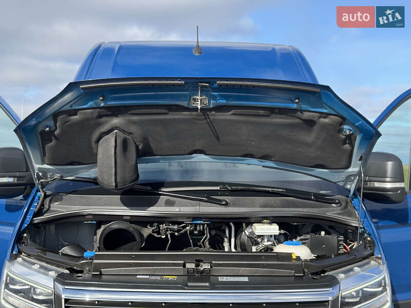 Вантажний фургон Volkswagen Crafter 2019 в Рівному