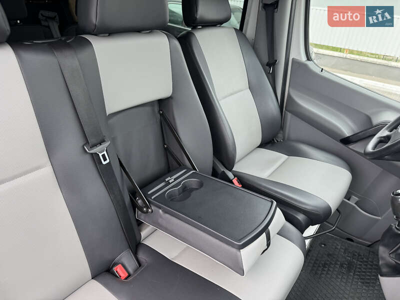 Мікроавтобус Volkswagen Crafter 2015 в Києві