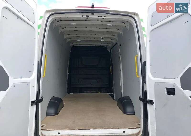 Грузовой фургон Volkswagen Crafter 2020 в Нововолынске