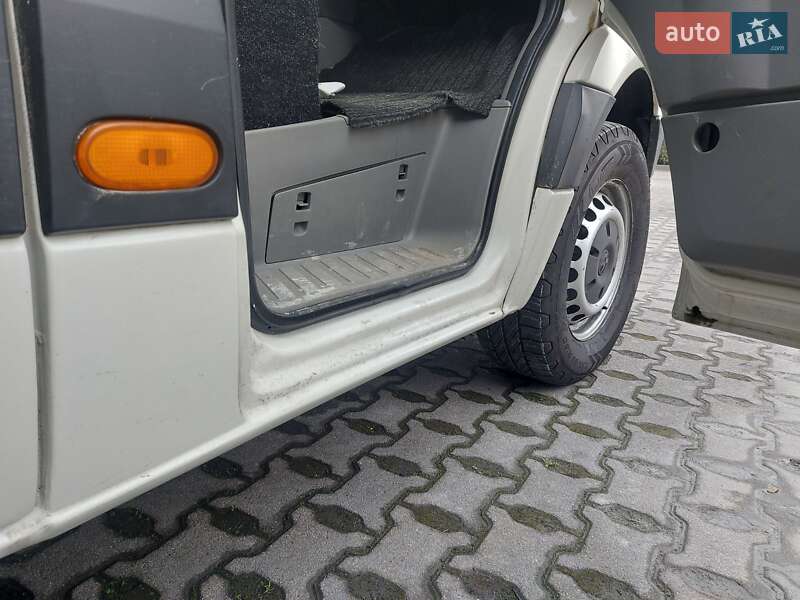 Грузопассажирский фургон Volkswagen Crafter 2007 в Львове
