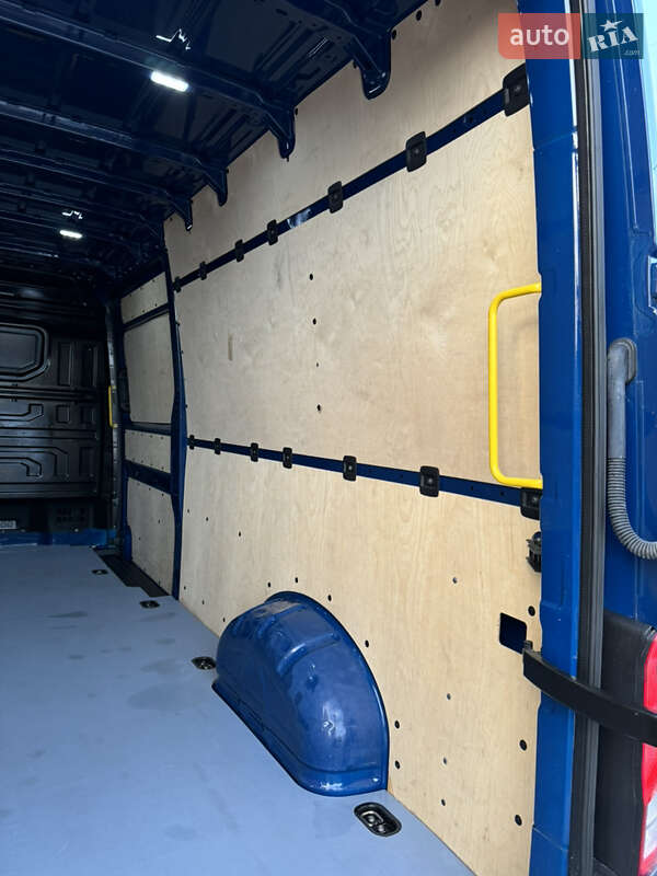 Грузовой фургон Volkswagen Crafter 2019 в Почаеве